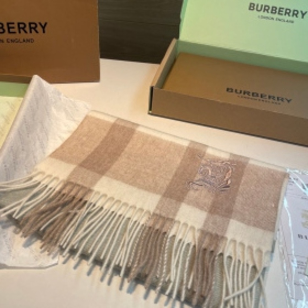 🤎Burberry⋆Beige Check Cashmere Scarf｜No Original Box